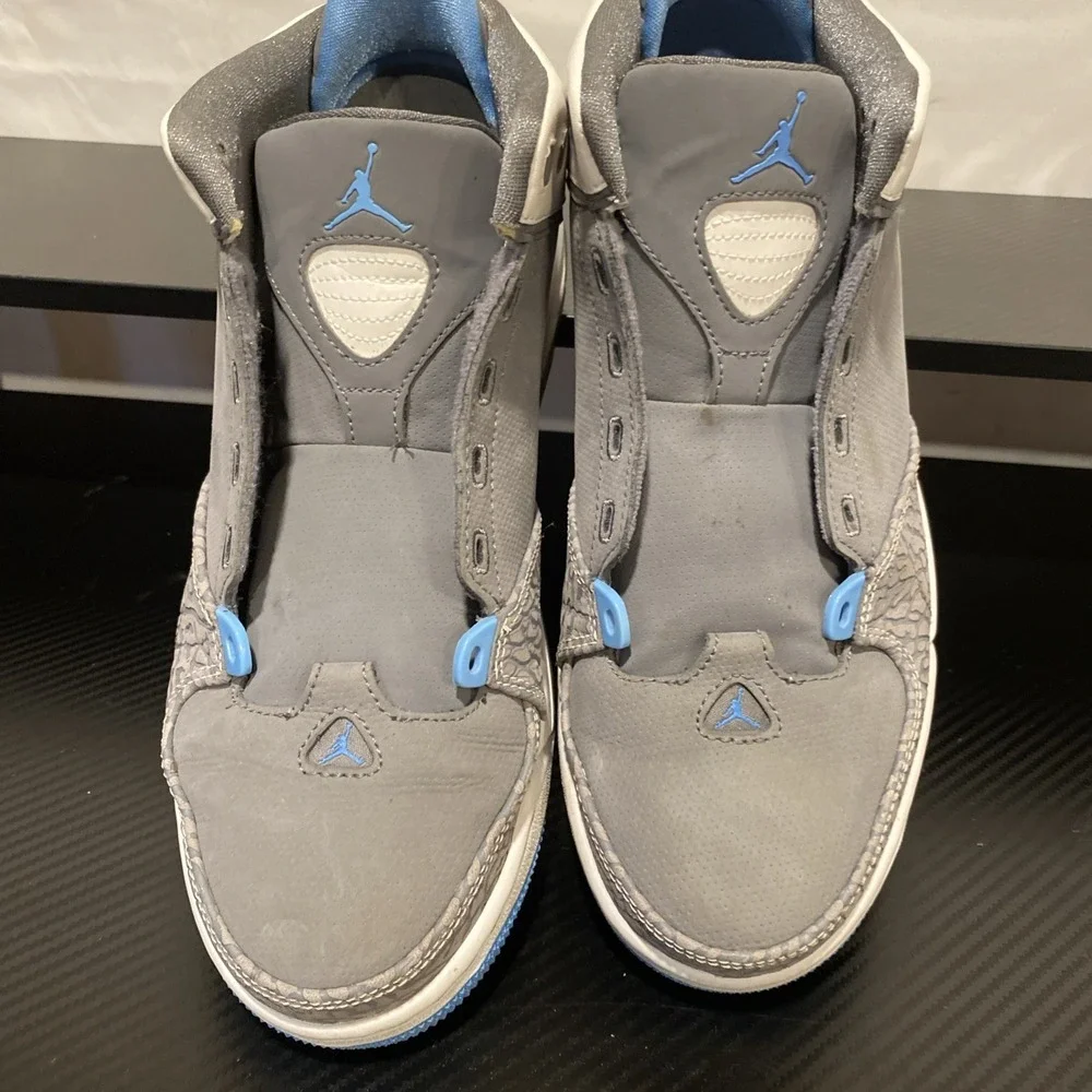 Size 9.5 - Jordan As You Go Cool Grey‎ University Blue